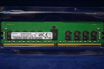 M393A2K40BB2-CTD Samsung 16GB DDR4 2666 ECC RDIMM Module