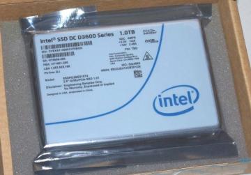 Ổ cứng SSD 1TB Intel DC D3600 Series  2.5in PCIe 3.0 2x2, 20nm, MLC